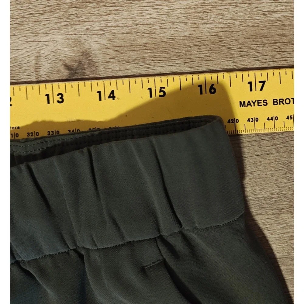Lululemon On the Fly Jogger Women 10 Green Woven Tapered Pant Drawstring Pocket